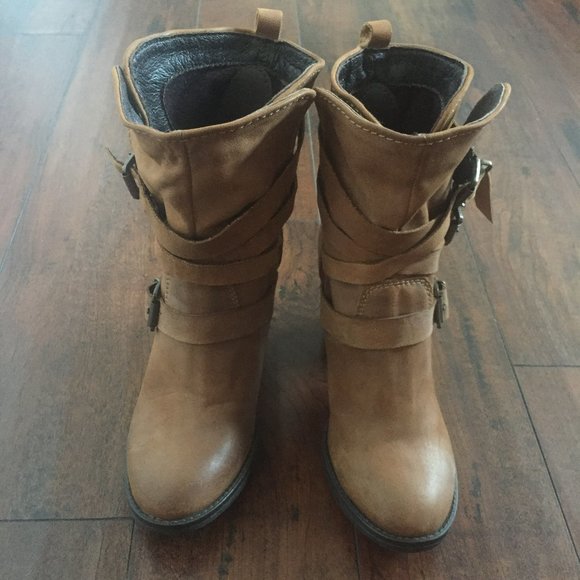 Steve Madden Yale Buckled Boots - Picture 4 of 13